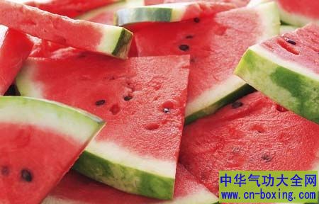 夏季爱出汗怎么办？ 日常饮食注意3要点