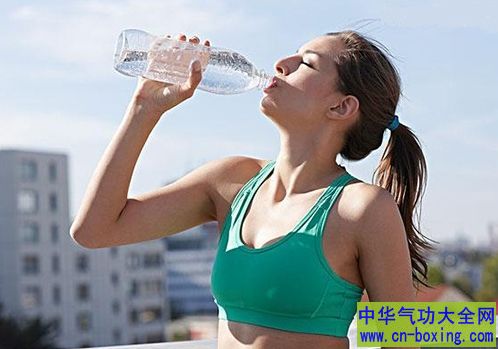 保 健注意五件事补水