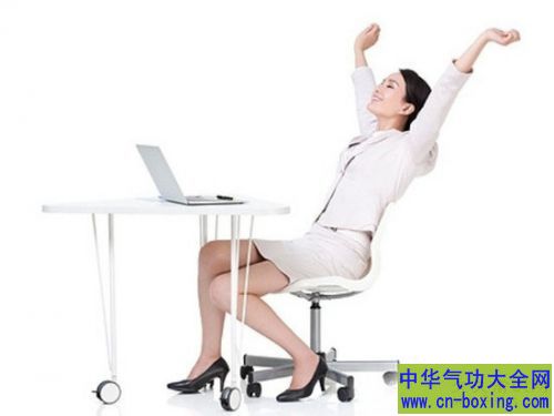 每天伸几个懒腰 竟有你不知道的好处