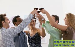 不仅是伤肝 喝酒更易患七种癌症