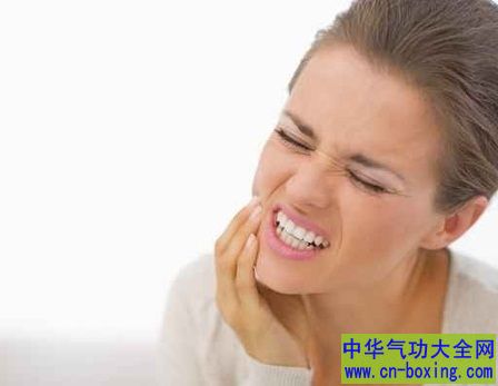 防蛀牙 医师称：最好只吃三餐