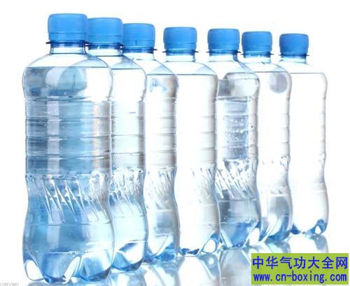 水