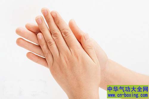 搓手掌心