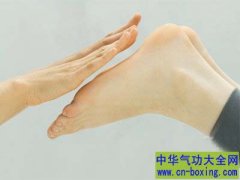 冬季男人手脚冰凉是什么原因 应该怎么办