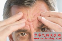 从男人脸上可看7种疾病