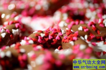 新研究：每天两块巧克力 医生远离你
