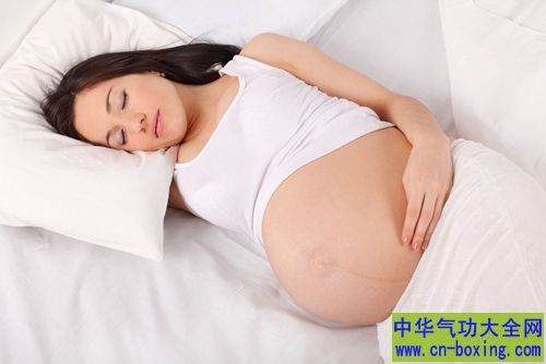 孕妇肚型