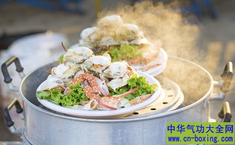 “趁热吃”对人体的危害你知多少