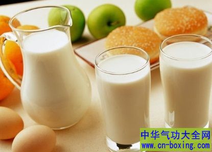 牛奶