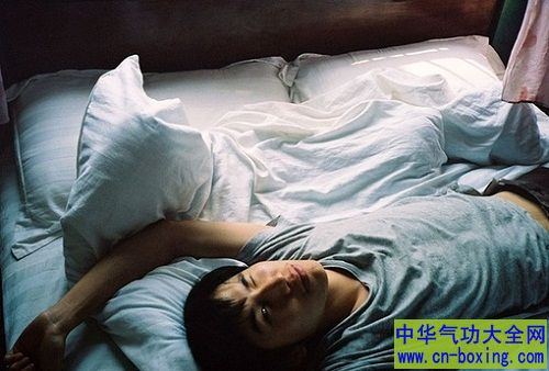 这四种起床方式让你少活十年