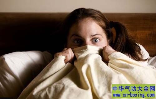 被梦惊醒