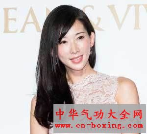 林志玲：避免经常染发