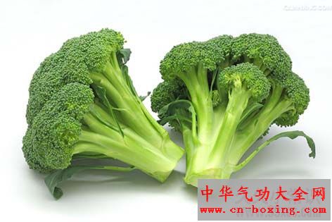 危险！这三类食物不要放进微波炉
