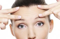 从额头皱纹看人的一生命运！