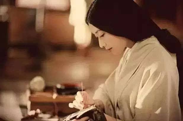 女人天生没有福气有什么面相？