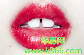 门牙中间有缝