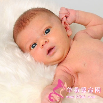 漂亮耳朵招来桃花运