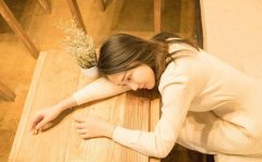 嫉妒心强的女性面相是什么样的？