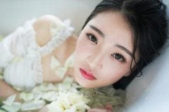 女人额头窄的面相好不好？女人长什么样是福相