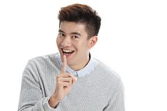 为什么说两腮没有肉的男性不可以嫁？两腮无肉