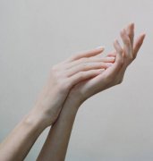 手博长痣代表什么意思，好不好？