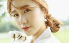 女人背上长痣面相图解