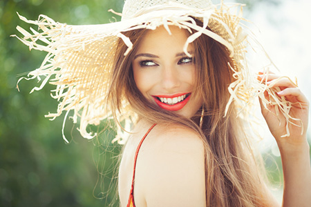 女人下巴有痣好不好，可以将其点掉吗？