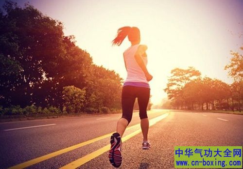 坚持早起 人生是另一番模样