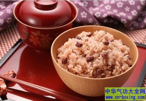 煮饭时加一物 餐餐吃米饭也能瘦