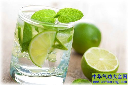 禁忌!牛奶跟这些食物不能搭配!