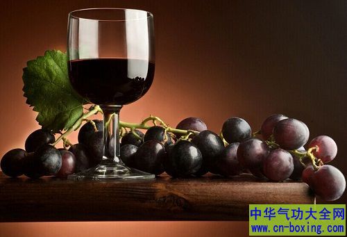 每天喝多少红酒可以养生?男女有别