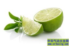 柠檬泡水的正确方法 柠檬泡水用热水还是冷水好