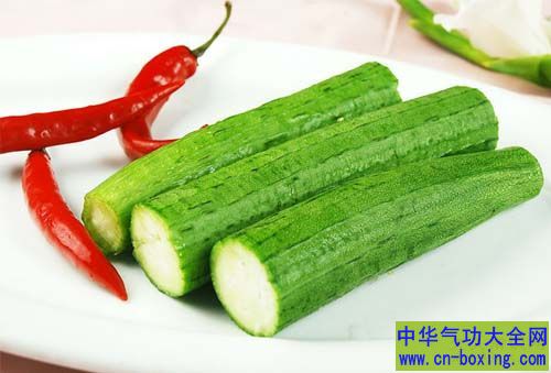 夏天丝瓜好处多 丝瓜排毒让你更显年轻