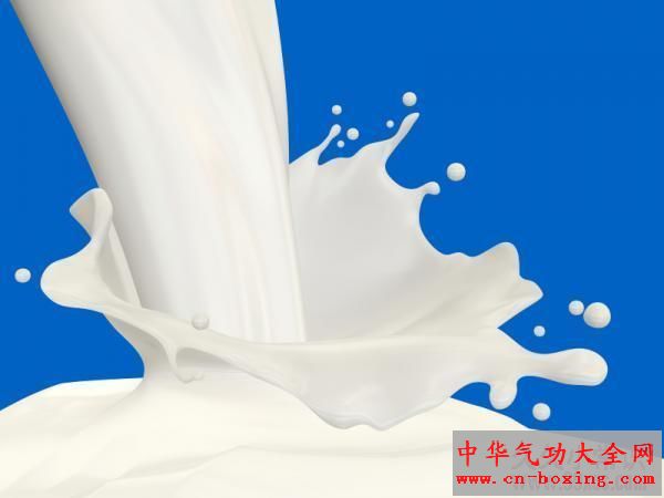牛奶:清除炉台上的油迹